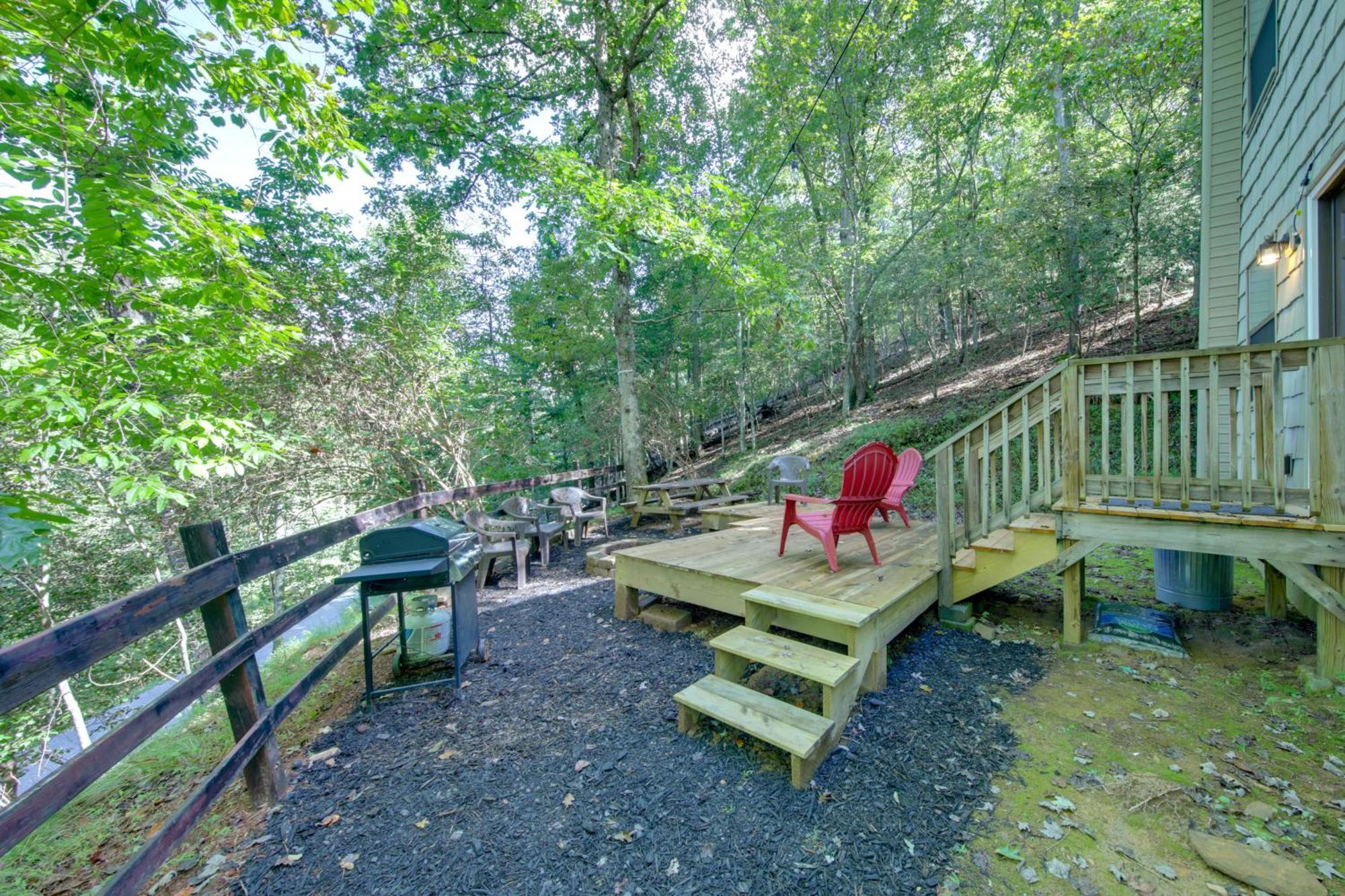 Pet-Friendly Ellijay Cabin In The Woods On 1 Acre! Villa Eksteriør bilde