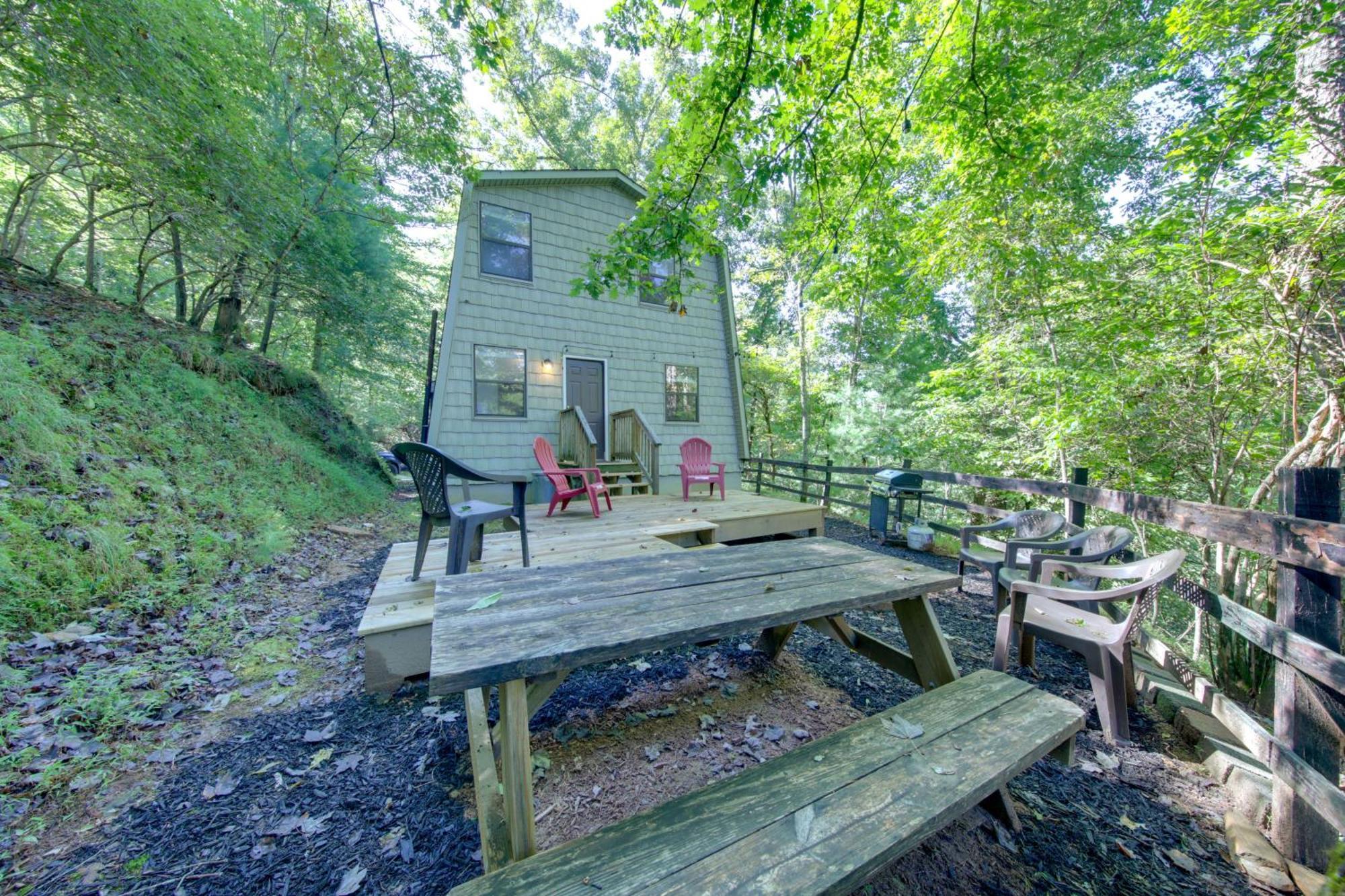 Pet-Friendly Ellijay Cabin In The Woods On 1 Acre! Villa Eksteriør bilde